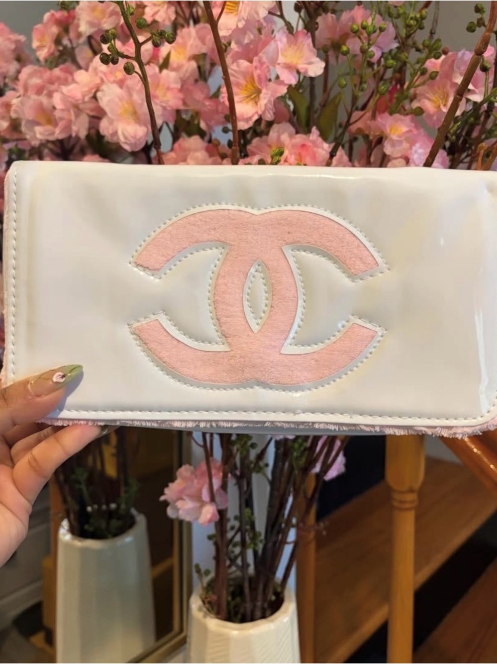 VIP Designer Gift Clutch / Pouch – Pink & White